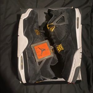 Jordan royalty 4s
